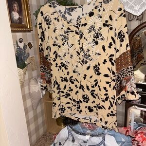 John Mark Beige and Black Floral Blouse